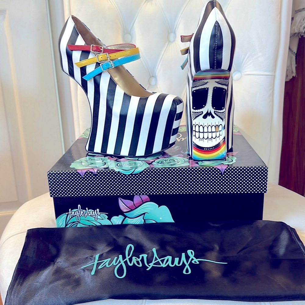 Pop-art heels